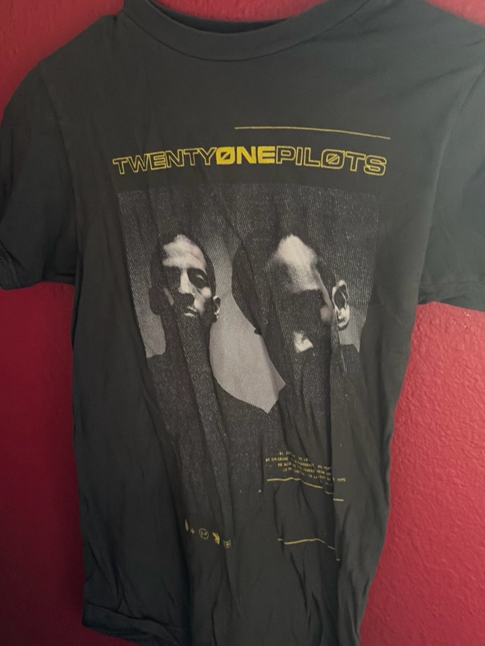 Trench tour grey Tee with Yellow TWENTY ØNE PILØTS Logo
